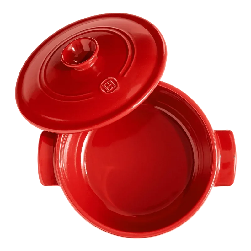 Emile Henry Flame Round Dutch Oven (5.5 qt)