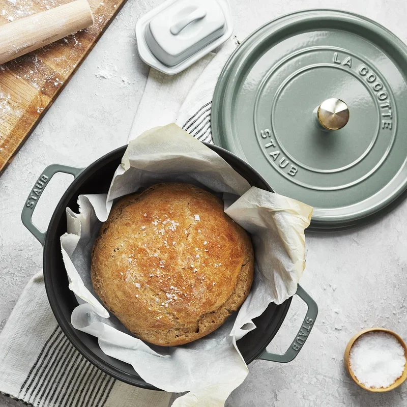 Staub Round Cocotte 5.5 Qt